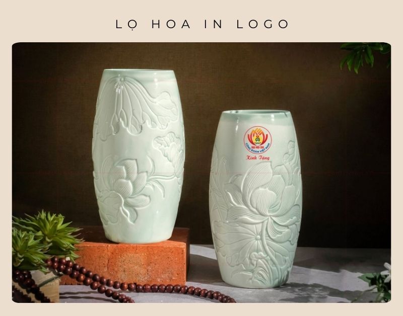 Lọ hoa in logo: món sang trọng và ý nghĩa