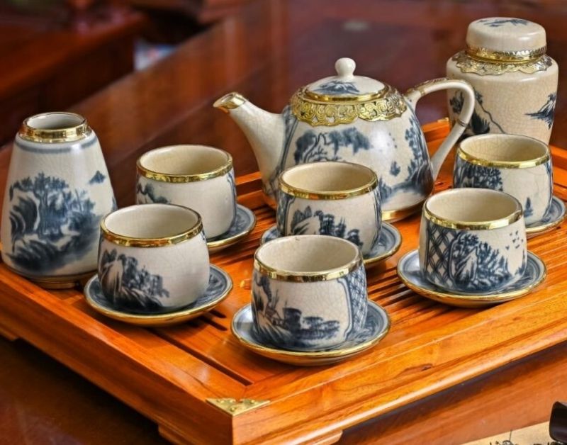 Top 5 mẫu ấm chén quà tặng Bát Tràng được ưa chuộng nhất hiện nay