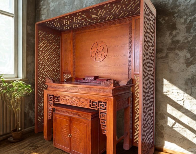 Top 6 mẫu thiết kế vách ngăn bàn thờ ông địa đẹp, chuẩn phong thủy