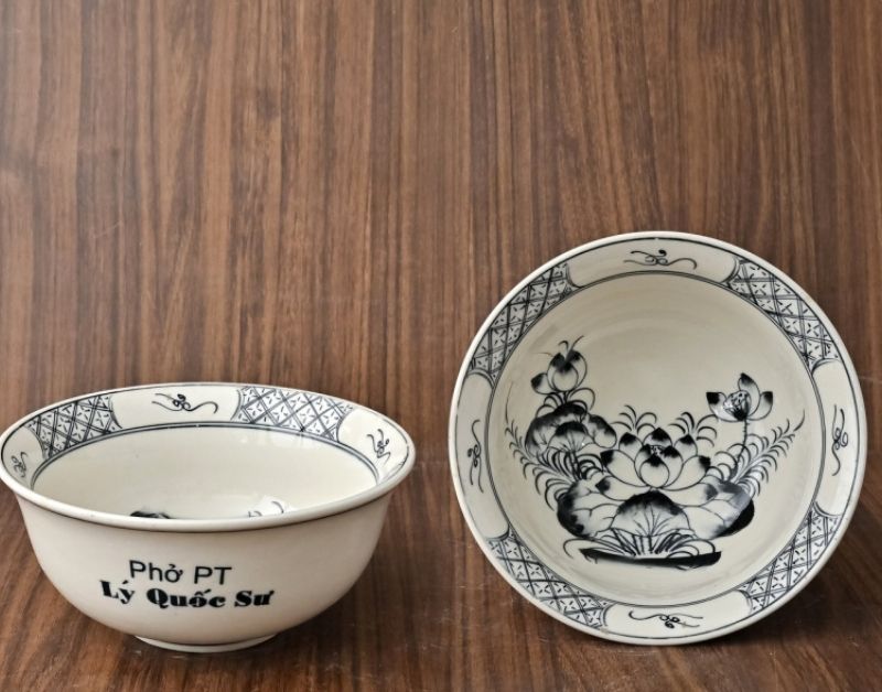 Tư vấn cách chọn tô sứ cho quán phở nâng tầm trải nghiệm khách hàng