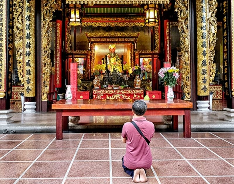 Vái, lạy có khác nhau không? Hướng dẫn vái lạy đúng cách