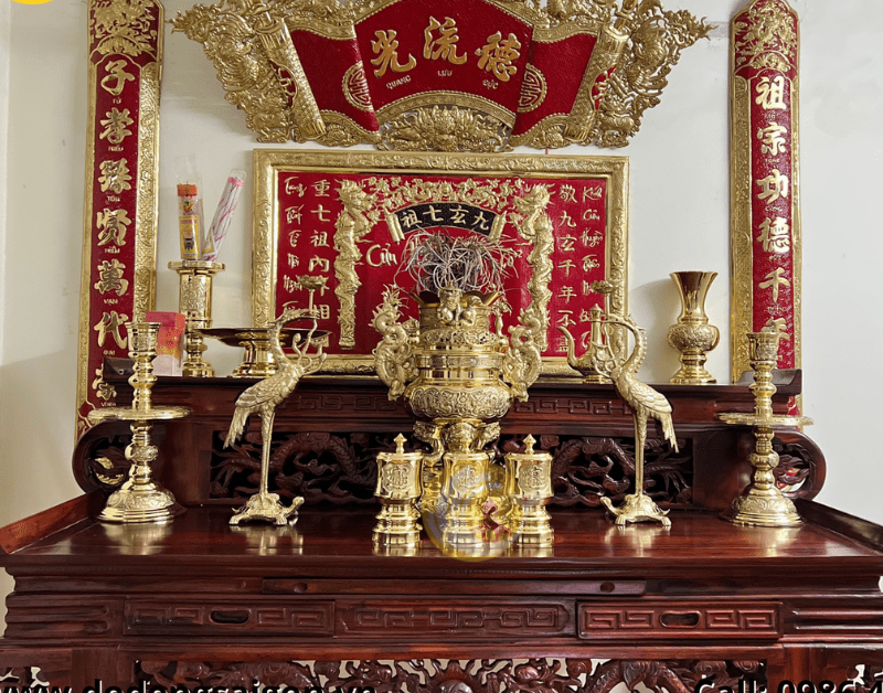 Ý nghĩa bộ đỉnh đồng thờ cúng gia tiên trong tâm linh người Việt