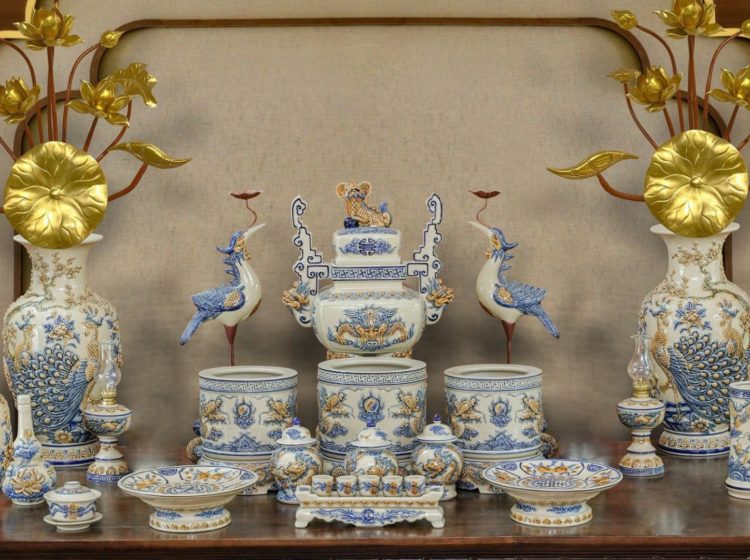 Bí quyết sắm bộ đồ thờ Bát Tràng đầy đủ cho chung cư, nhà phố, nhà thờ họ