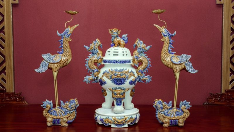 Bí quyết sắm bộ đồ thờ Bát Tràng đầy đủ cho chung cư, nhà phố, nhà thờ họ